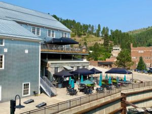 Deadwood Mountain Grand Holiday Inn Overview Patio